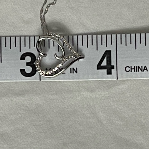 10K White Gold ASHI Heart Shape Diamond Necklace - Picture 6 of 10